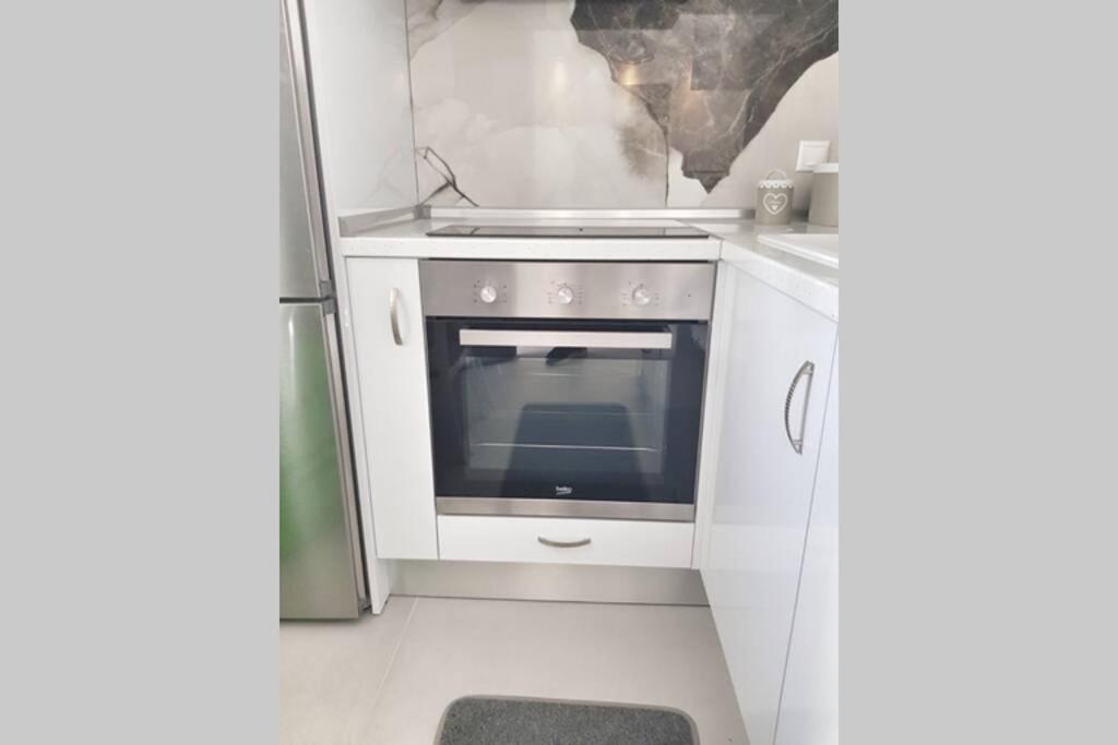 Polychrono New 2 Bedroom Apt. Just By The Sea! エクステリア 写真