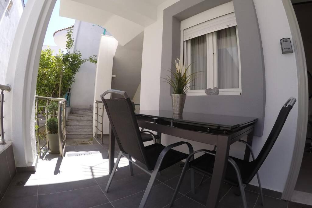 Polychrono New 2 Bedroom Apt. Just By The Sea! エクステリア 写真