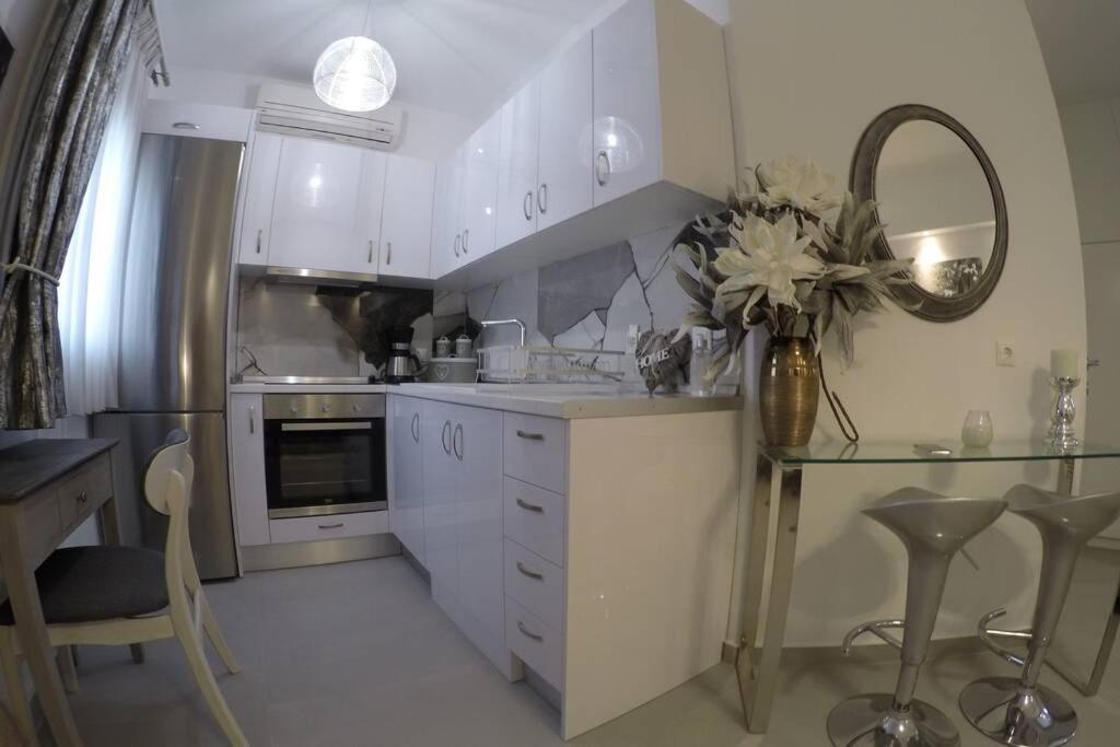Polychrono New 2 Bedroom Apt. Just By The Sea! エクステリア 写真