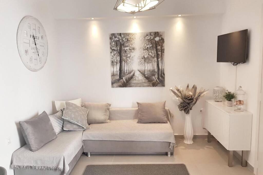 Polychrono New 2 Bedroom Apt. Just By The Sea! エクステリア 写真