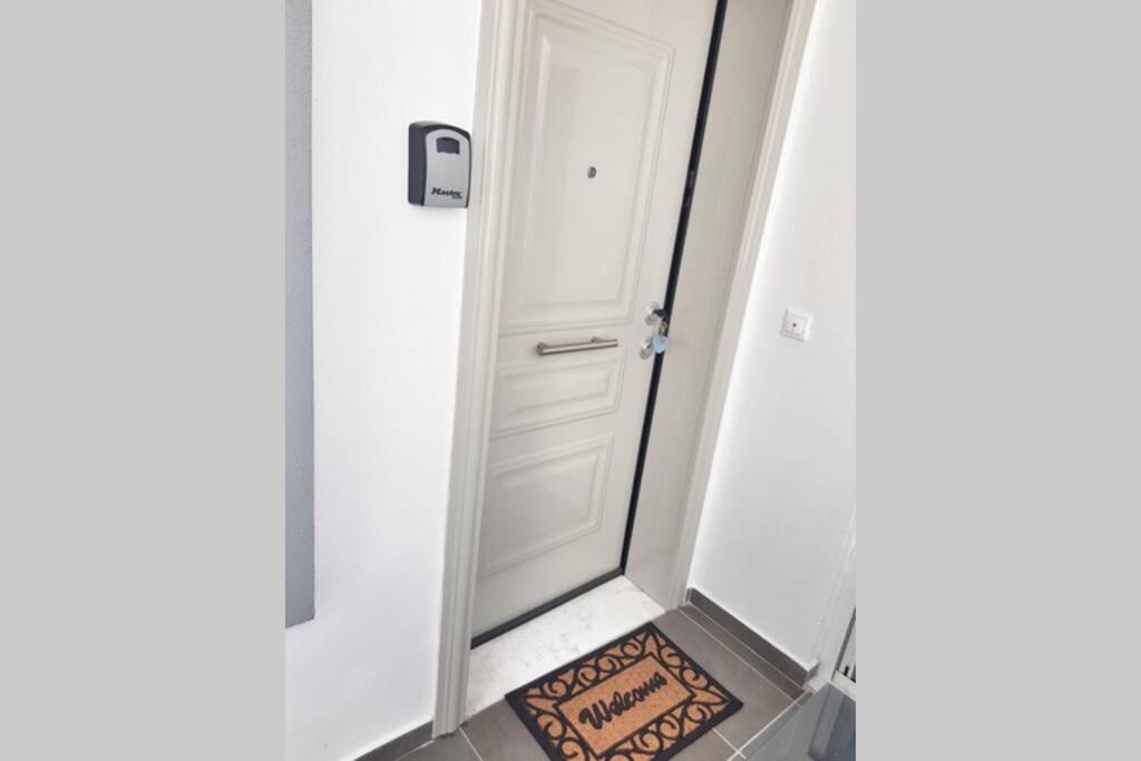 Polychrono New 2 Bedroom Apt. Just By The Sea! エクステリア 写真