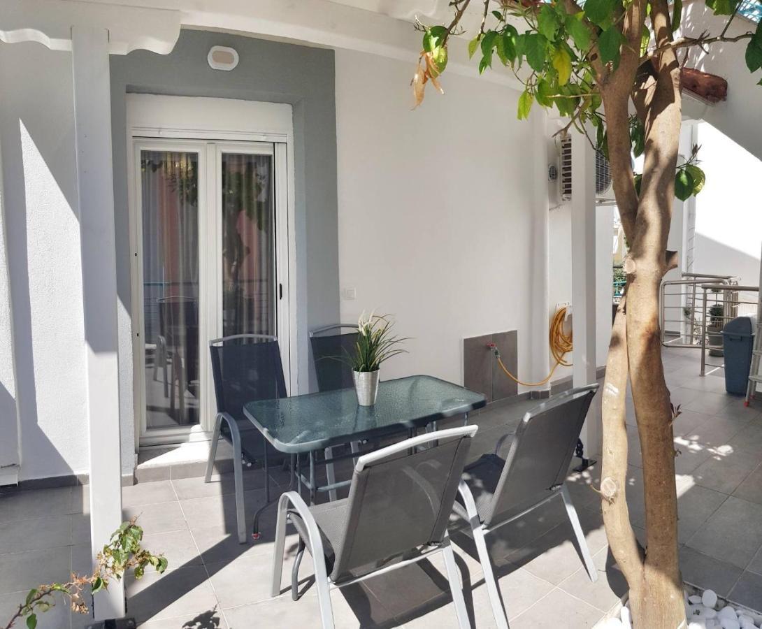 Polychrono New 2 Bedroom Apt. Just By The Sea! エクステリア 写真